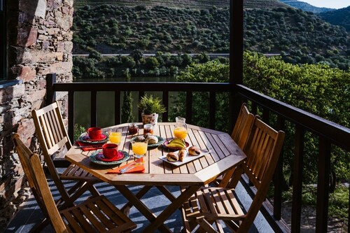 Appartement « Suite Castanha » avec piscine partagée, Wi-Fi et climatisation