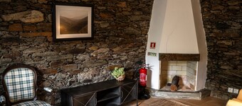 Chalet 'Casa Verde' with Shared Pool, Wi-Fi and Air Conditioning