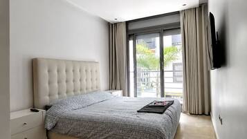 2 habitaciones, tabla de planchar con plancha, wifi y ropa de cama
