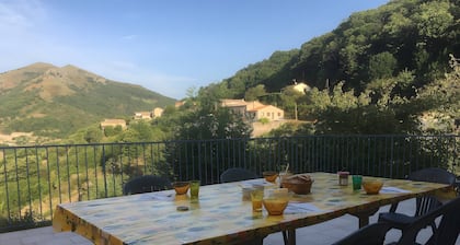 "Le volcan d'aizac" guesthouse – Eros room