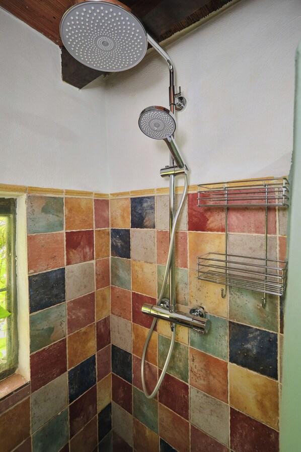 Unclassified image, 1 of 8, button - Vrbo Property (Fornes)