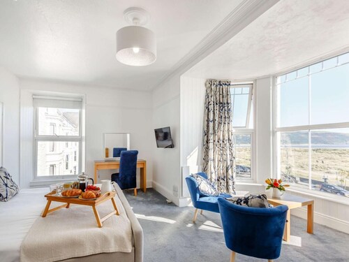 8 Bed in Barmouth (oc-89784)
