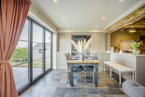 Interior - 4 Bed in Liddington (oc-p38233) (Liddington)
