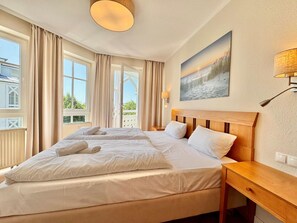 Căn hộ | 1 phòng ngủ, trang bị nội thất với thiết kế riêng biệt 
