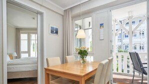 Apartment | Dining - Urlaub auf Rugen Nahe Strand und Erlebnisbad (Sellin)
