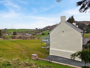 Property grounds - 5 Bed in Llandegla (oc-t40234) (Llandegla)