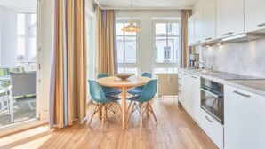 Apartment | Private kitchen - Komfortable Ferienwohnung fur bis zu 4 Personen (Sellin)