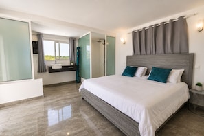5 habitaciones, internet y ropa de cama