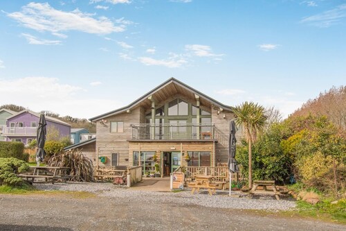 2 Bed in Freshwater East (oc-s39030)
