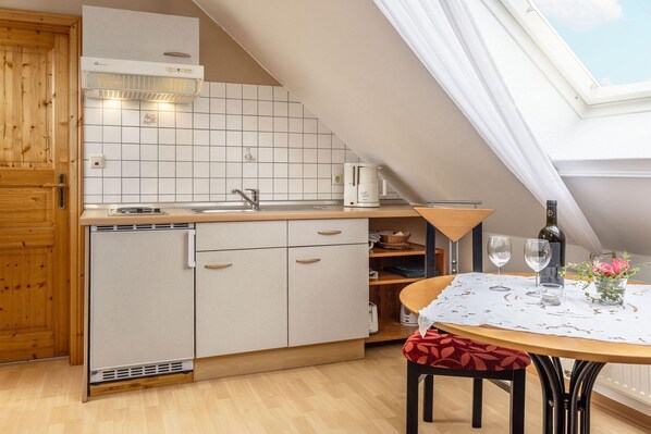 Private kitchen - Ferienwohnung "Utkiek" - die kleine Wohlfühloase in Werdum (Werdum)