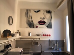 Private kitchen - Vrbo Property (Roma)