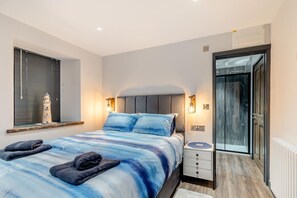 Room - 2 Bed in Tenby (oc-b41399) (Tenby)
