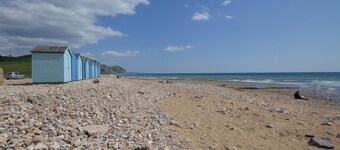 3 Bed in Bridport (oc-perea)