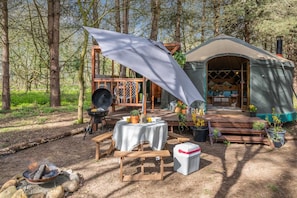 Outdoor dining - 1 Bed in Edgefield (oc-y39010) (Edgefield)