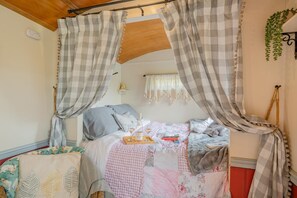 Bed sheets - 1 Bed in Edgefield (oc-h39011) (Edgefield)