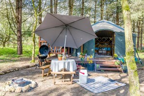 Outdoor dining - 1 Bed in Edgefield (oc-y39012) (Edgefield)