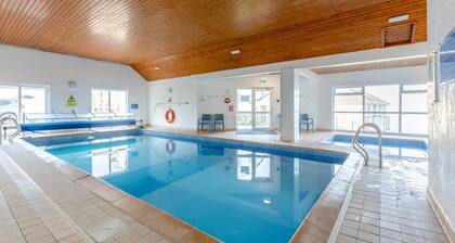 2 Bed in Putsborough (oc-s40237)