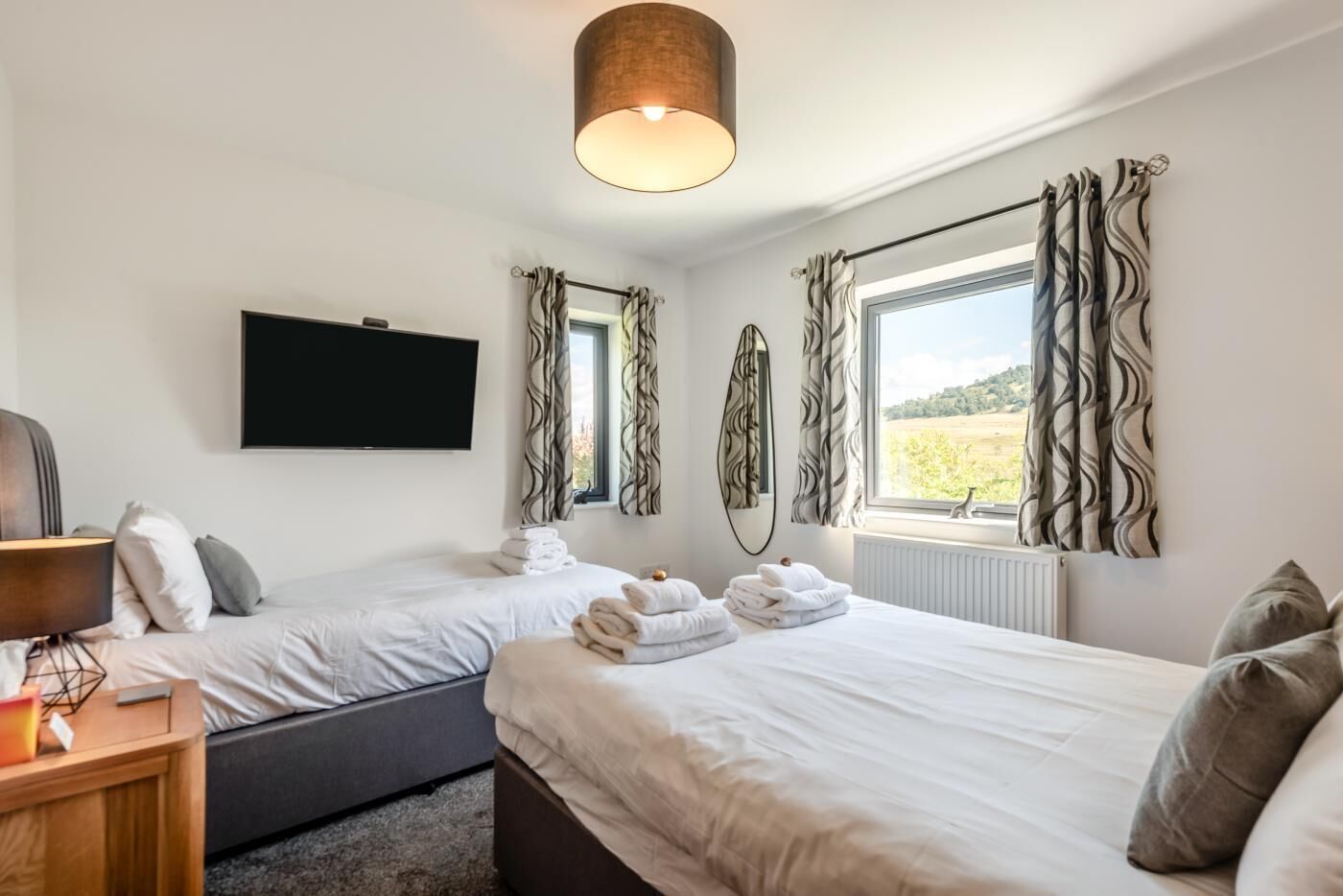 3 bedrooms, WiFi (free), bed sheets
