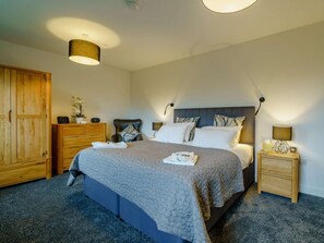 Free WiFi, bed sheets - 3 Bed in Penrith (oc-89427) (Hutton)