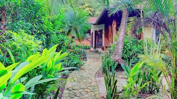 Villa, 3 Bedrooms, Accessible, Private Pool | Property grounds