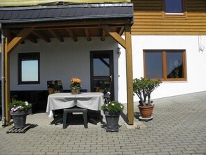 Outdoor dining - Ferienwohnung Rurseeidyll (Simmerath)