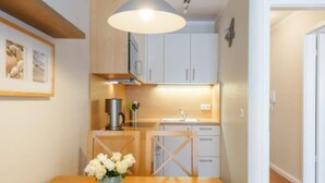 Private kitchen - Ferienwohnung mit Balkon und Freizeitangeboten in Sellin (Sellin)