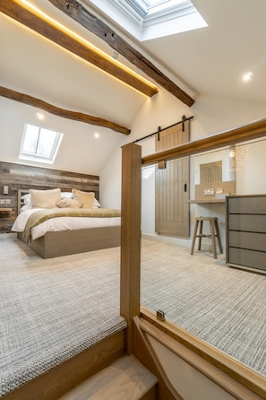 Iron/ironing board, free WiFi, bed sheets - 1 Bed in Windermere (oc-lr233) (Windermere)