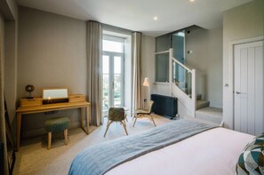 Bügeleisen/Bügelbrett, Reisekinderbett, kostenloses WLAN, Bettwäsche