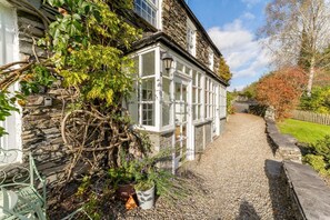 Exterior - 2 Bed in Ambleside (oc-lr008) (Clappersgate)