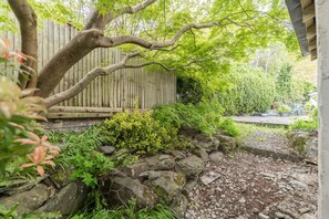 Property grounds - 1 Bed in Ambleside (oc-lr019) (Ambleside)