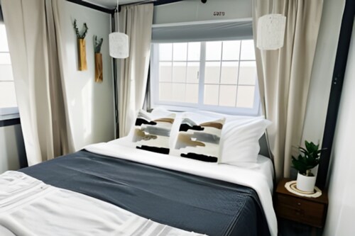 Private Studio Suite with Queen and Full Beds, Full Kitchen and In-Unit Laundry