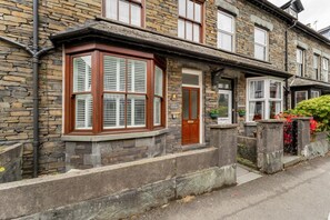 Exterior detail - 4 Bed in Ambleside (oc-lr050) (Ambleside)