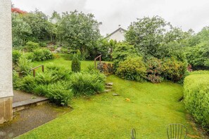 Property grounds - 3 Bed in Ambleside (oc-lr066) (Ambleside)