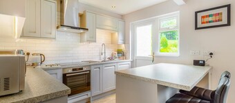 3 Bed in Ambleside (oc-lr066)
