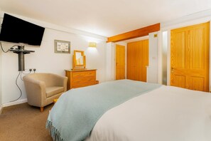 Bügeleisen/Bügelbrett, Reisekinderbett, kostenloses WLAN, Bettwäsche