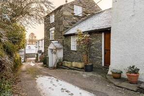 Exterior - 2 Bed in Outgate (oc-lr086) (Outgate)