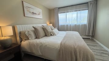 2 slaapkamers, een strijkplank/strijkijzer, gratis wifi, beddengoed