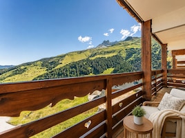 Apartamento conforto, sacada, vista para a montanha | Área da propriedade