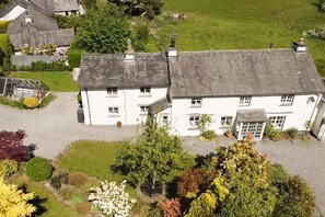 Exterior - 3 Bed in Hawkshead (oc-lr100) (Hawkshead)