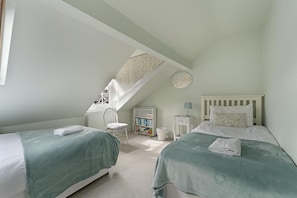 3 Schlafzimmer, Bügeleisen/Bügelbrett, Reisekinderbett, kostenloses WLAN