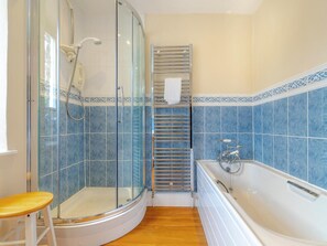Towels - 4 Bed in Ambleside (oc-lr082) (Ambleside)