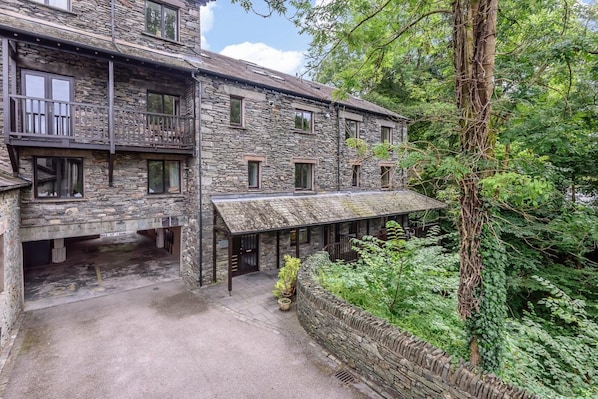 Exterior - 4 Bed in Ambleside (oc-lr109) (Ambleside)