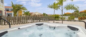Tropical Private Apartment With Garden