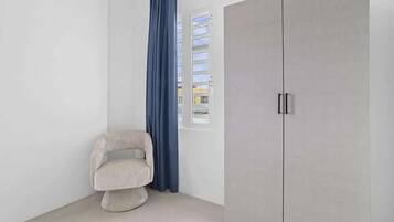 Apartment | 2 bedrooms, individually furnished, bed sheets
