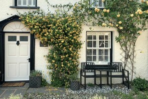 Exterior - 3 Bed in Hawkshead (oc-lr137) (Hawkshead)