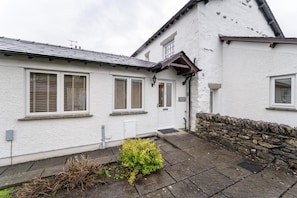 تفاصيل الفندق من الخارج