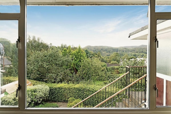 Interior - 2 Bed in Ambleside (oc-lr060) (Ambleside)