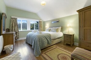 Iron/ironing board, free WiFi, bed sheets - 2 Bed in Ambleside (oc-lr217) (Claife)