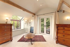 Interior - 3 Bed in Bowness On Windermere (oc-lr170) (Bowness on Windermere)