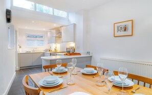 Dining - 3 Bed in Ambleside (oc-lr080) (Ambleside)